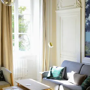 Eden Blue, Lovely Flat, Bright & Cosy In Apartamento